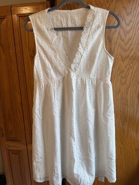 Cupshe White Eyelet Lace V-Neck Midi Dress